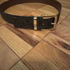 Michael Kors belt size medium-new with tags